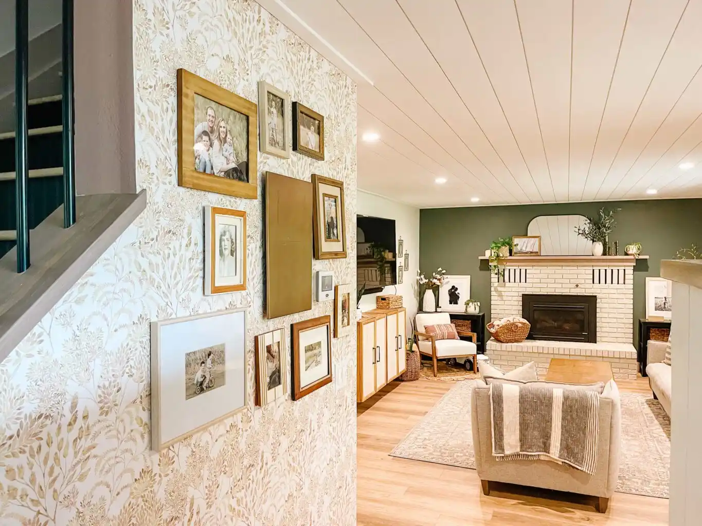 Commercial wallpaper installation for Bay Area offices